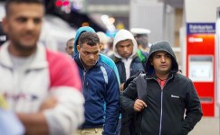 Халифат уже в Европе. В рядах беженцев в Старый Свет прибывают сотни боевиков «Исламского государства»