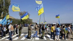«Голода не будет, но цены вырастут». Что последует за «блокадой» Крыма крымскими татарами