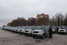 Удмуртские полицейские получили 43 новых автомобиля