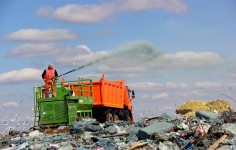 Половина россиян отказалась платить за мусор