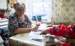 Сергей Обухов - “Свободной Прессе”: Старикам к 2022-му обещают пенсии в 18 000 руб, а уже сегодня нужно 25 000, чтобы не умереть